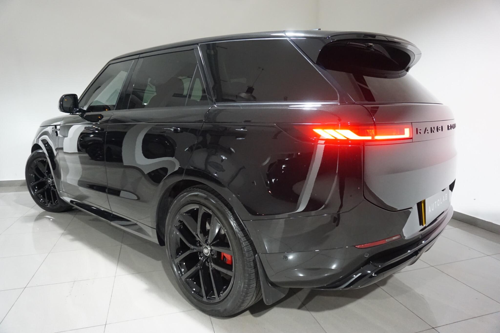 Land Rover Range Rover Sport 3.0 D300 MHEV Dynamic SE Auto 4WD Euro 6 (s/s) 5dr